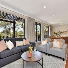 Premium Villa 2br Madeira at Cypress Lakes - Modern Sophistication