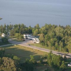 Edgewater Motel and Campground
