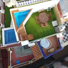 Casa con piscina junto catedral de sevilla