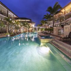 238 Santai - 2nd Floor King Studio Apartment by uHoliday