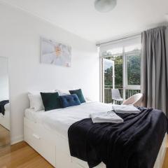 Boutique Beauty with Balcony in St Kilda East