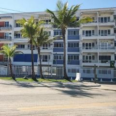 Apartamento com vista para a praia Ponta Negra, Maricá, RJ