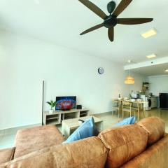 T4 1-10Pax 2Room Trefoil Cozy Home Setia Alam WiFi