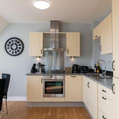 Cotels - The Millhouse NEWLY REFURBISHED MODERN APARTMENTS WITH ULTRAFAST BROADBAND, FREE PARKING & A WORK DESK