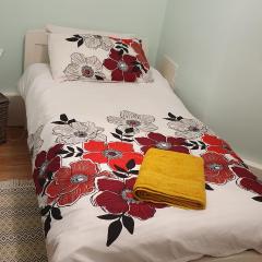 Private single room guest sleep