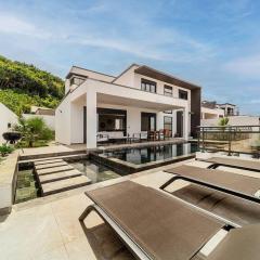 VILLA D'ELSA - 3 suites - 6 personnes - Villa avec piscine à débordement et vue mer à SAINT PIERRE Grand-Bois
