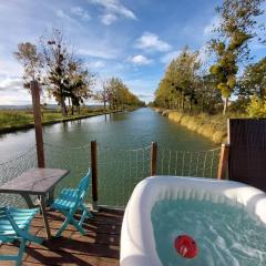 Cottage flottant terrasse jacuzzi option aux Portes de Dijon