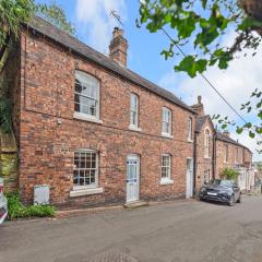 Pass the Keys Cosy 2 Bed Cottage With Views of The Iron Bridge