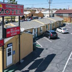 SIGNAL HILL MOTEL BEACH MOTEL