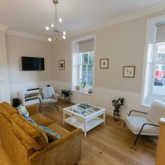 WENSLEYDALE, OLD SCHOOL ROOMS - Ground Floor Luxury Apartment in Richmond, North Yorkshire
