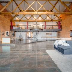 Parlor City Estate Luxury Loft With Hot Tub And Gym