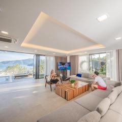 Nha Trang Oceanfront Luxury Villa Anh Nguyen