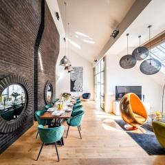 5BR+2Bath Old Town Industrial Penthouse, A/C