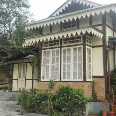 Cafe Shillong Bed and Breakfast