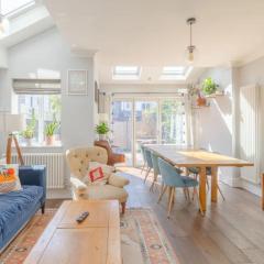 Charming 4BD House with Private Garden - Tooting