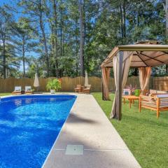 Savannah 5BR Pool, Jacuzzi, Firepit, Sports, Games