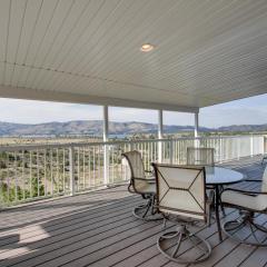 Spacious Canyon Ferry Lake House with Bar and Views!