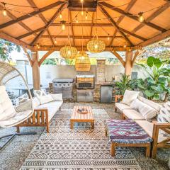 Casita Hosum: Modern WFH Garden Suite w/ Gazebo Outdoor Kitchen & BBQ