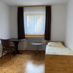 Ruhige 4 Zimmer EG-Wohnung Z1