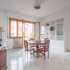 Comfy Flat Steps Away from Siena Station!