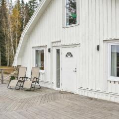 Nice Apartment In Deje With Wifi