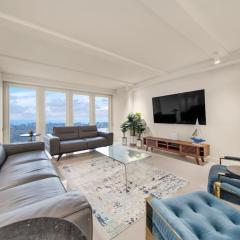 Luxury Beachfront Condo With Amazing Sunset Views