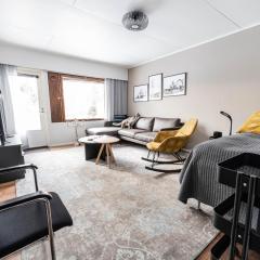 Cozy Ranua Koivutie townhouse with sauna & terrace