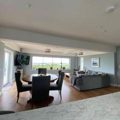 Inis Mor, Aran Islands Luxury 5 bedroom with Seaviews