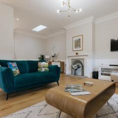 SWALEDALE, OLD SCHOOL ROOMS - Luxury Apartment in Richmond, North Yorkshire
