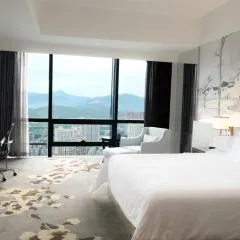 深圳华强广场酒店-住客尊享免费迷你吧&宵夜，加早餐客人同时享受免费欢乐下午茶