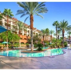 Exclusive 2BR Condo Retreat, Featuring a Lazy River - Special Offer Now!