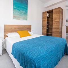 Nueva habitacion a metros de playa con cocina y WC compartido, terraza y zonas comunes 3Ac