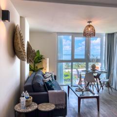 Exclusivo Condominio a Pie de Playa ZH