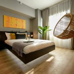 Luxury Apartment near Radisson Hotel - Wall Projector & Modern Design