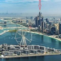 Your Dubai Skyline Retreat