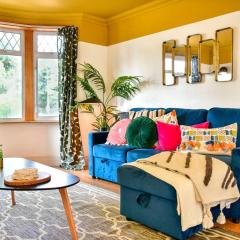 Stylish 3 Bed Home with Parking!