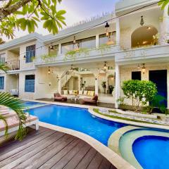 Villa Tyche Luxury 4BR Near Beach