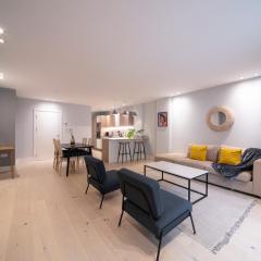 Stylish 1BR - Bright & Large Living Area w/ Patio