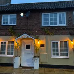 Cosy Cottage - Church St, Bawtry - Entire Cottage