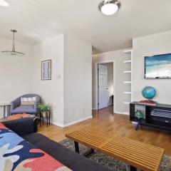 Private, Quiet 2BR in Central Culver City Parking