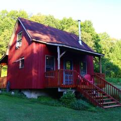 Secluded Cabin on Red Haven Farm