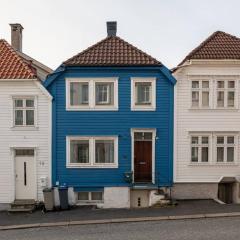 Dinbnb Homes I 700m to Bryggen & Street Parking