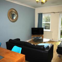 Doncaster - Town Centre - 2 Bedrooms & Sofa Bed - Balcony - Lift Access - Very Quiet Location