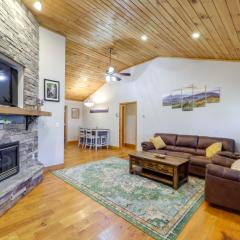 Peaceful Spruce Pine Cabin with Fire Pit!