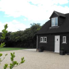 Lovely 1-Bed Cottage in rural cowbeech Hailsham