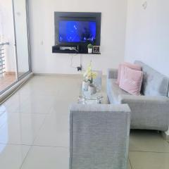 Amplio y Residencial piso 9