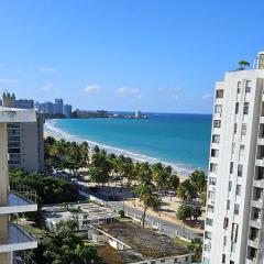 KASA Seaview at Coral Beach - Studio for 2 Balcony BEACHFRONT BUILDING POOL