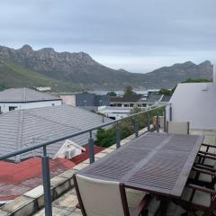 Penthouse at the Pearl of Hout bay