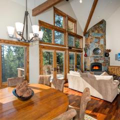 North Shore Bliss by Tahoe Getaways - 3 BR plus loft & Private Hot Tub