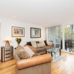 Immaculate 2BR Flat, Greenwich, 2 min Maze Hill St